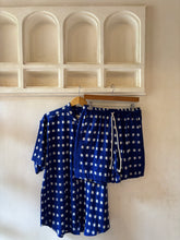 Load image into Gallery viewer, Bright blue handloom shirt