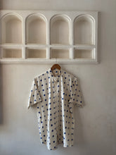 Load image into Gallery viewer, Blue and White handloom shirt