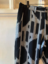 Load image into Gallery viewer, Handloom trouser
