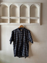Load image into Gallery viewer, Vidaka blue blockprint shirt
